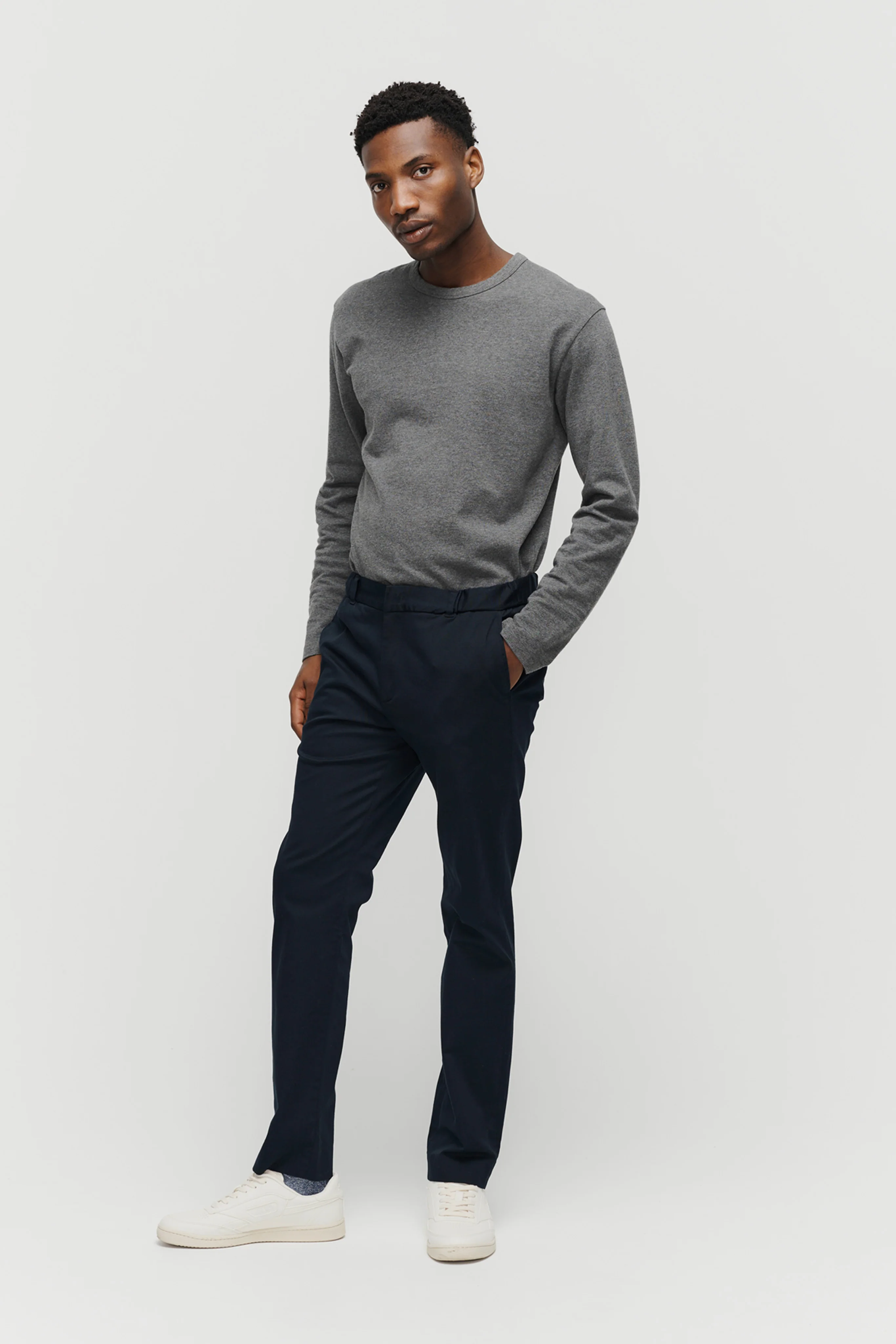 The Heavyweight Chino - Navy - Image 4