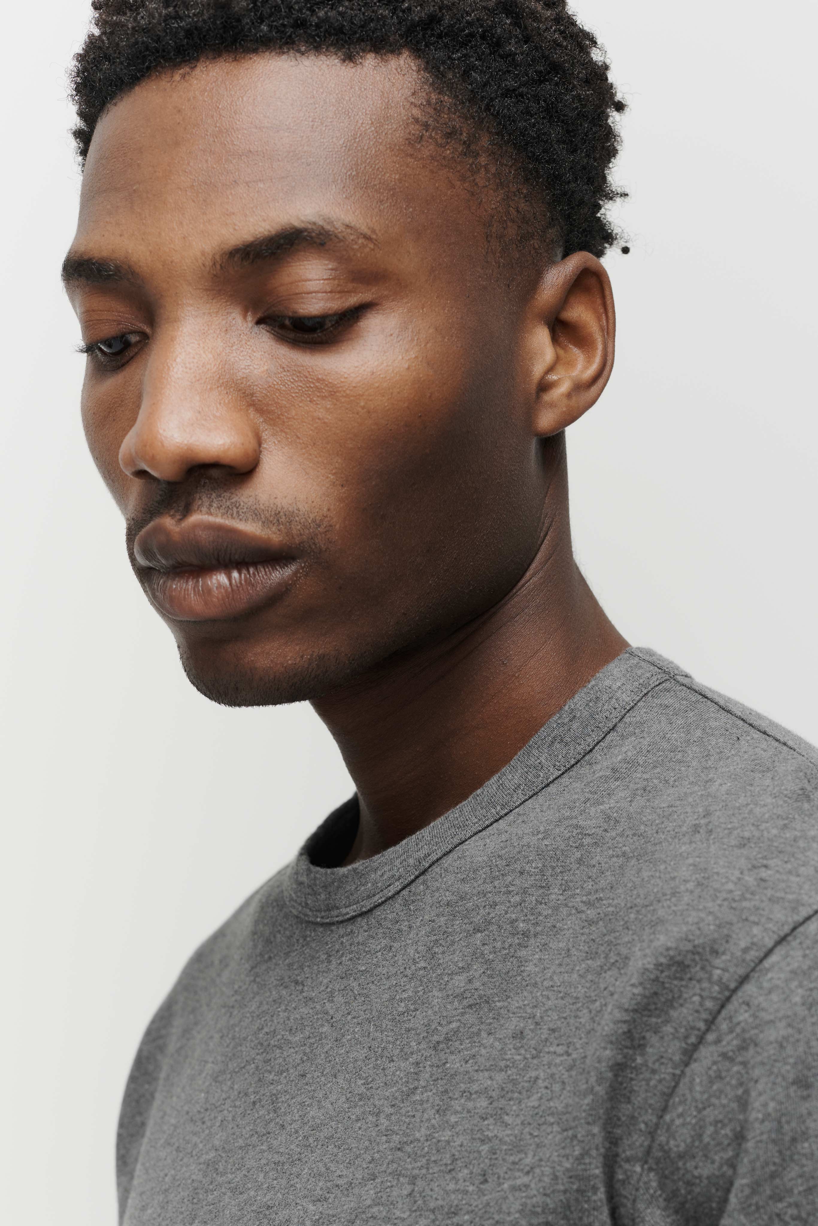 The Heavyweight T-Shirt - Dark Grey Melange - Image 4