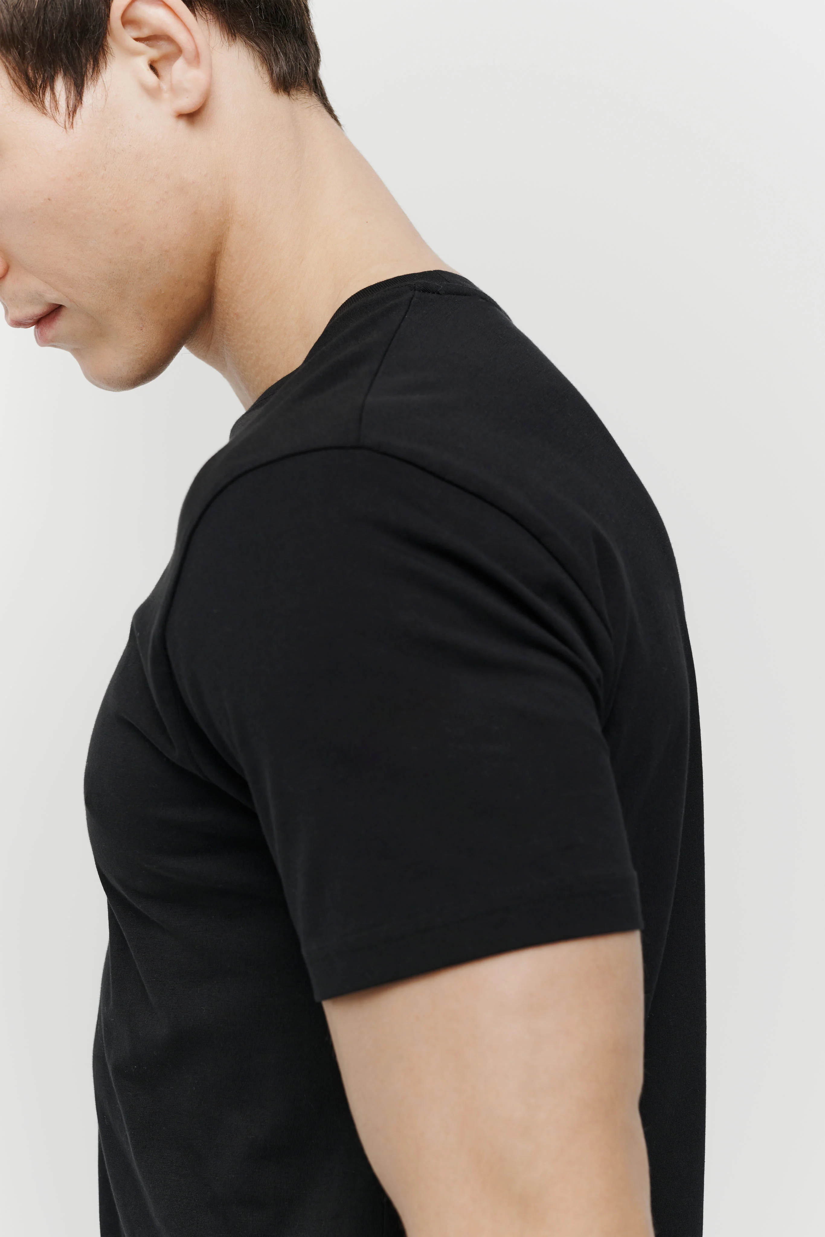 The Perfect T-Shirt - Black - Image 6