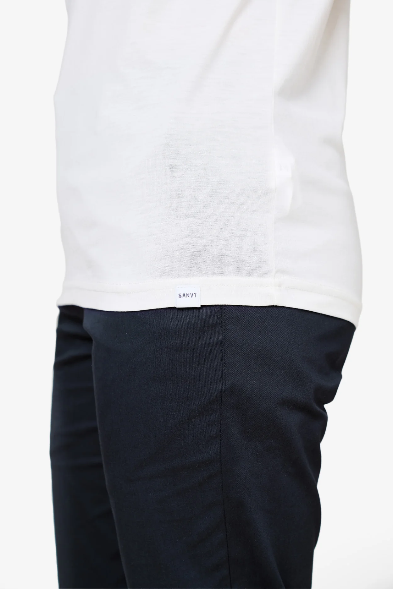 The Unisex Lightweight T-Shirt - Off White - Image 4